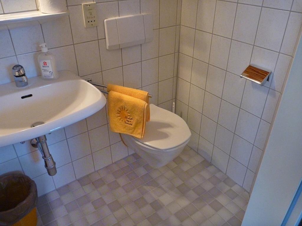 Hotel Zur Sonne Korneuburg Habitación foto