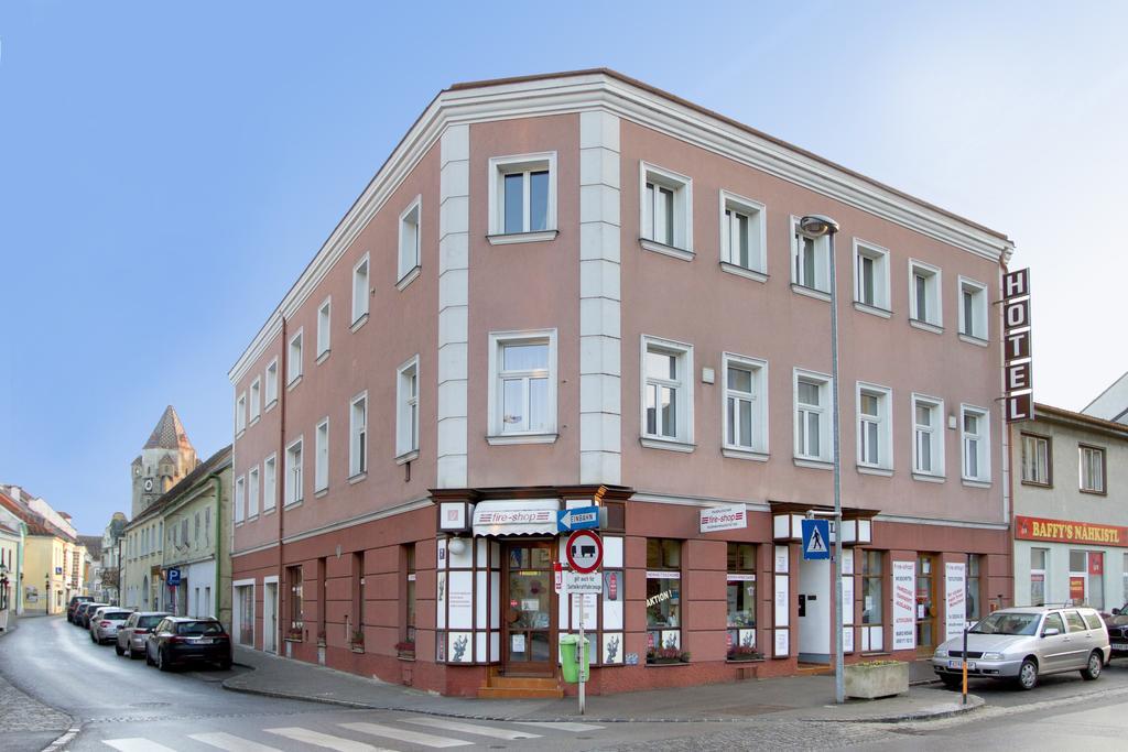Hotel Zur Sonne Korneuburg Exterior foto