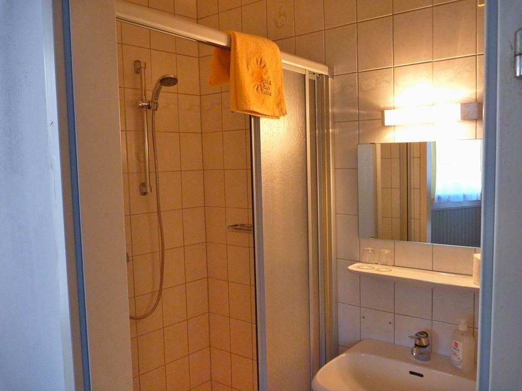 Hotel Zur Sonne Korneuburg Habitación foto